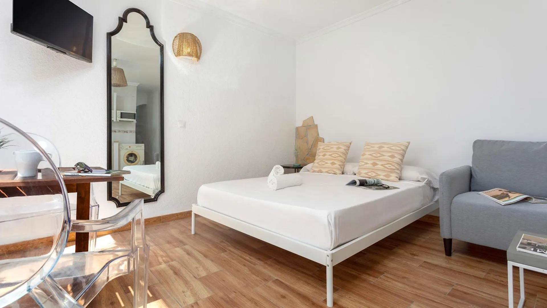Sunstay Dream Loft Carihuela Beach Torremolinos 0*,  Spain